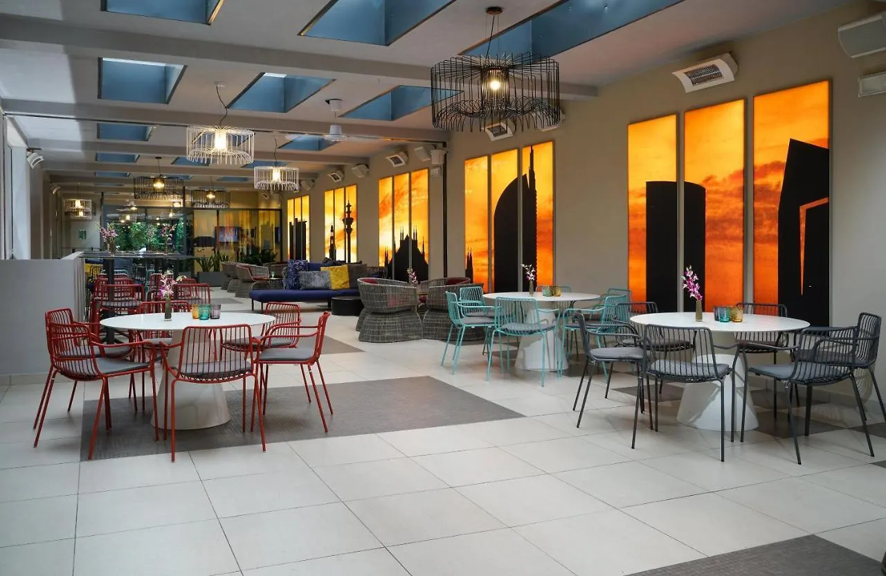 Nyx Hotel Milan By Leonardo Hotels 4*,